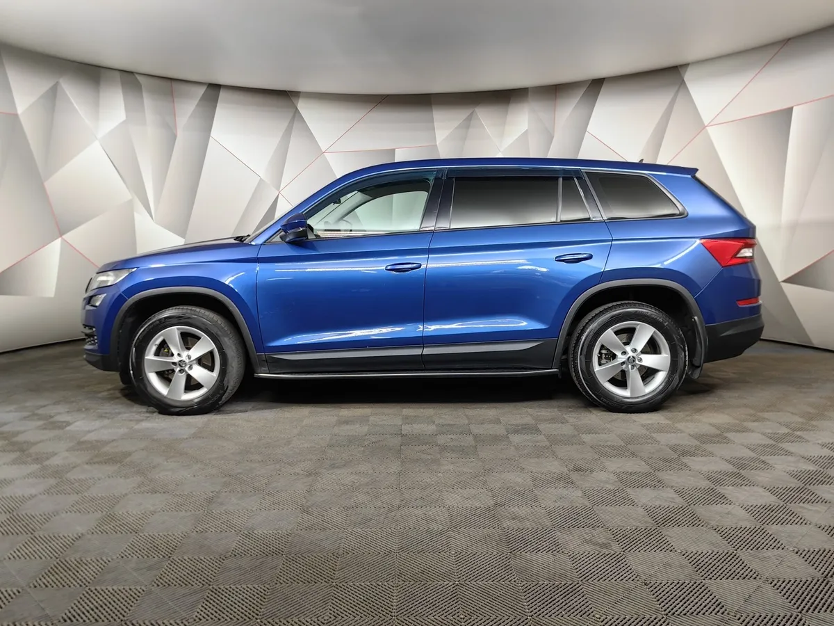 Skoda Kodiaq 1.4 TSI DSG (150 л.с.) Синий в АВИЛОН. Слайд №5