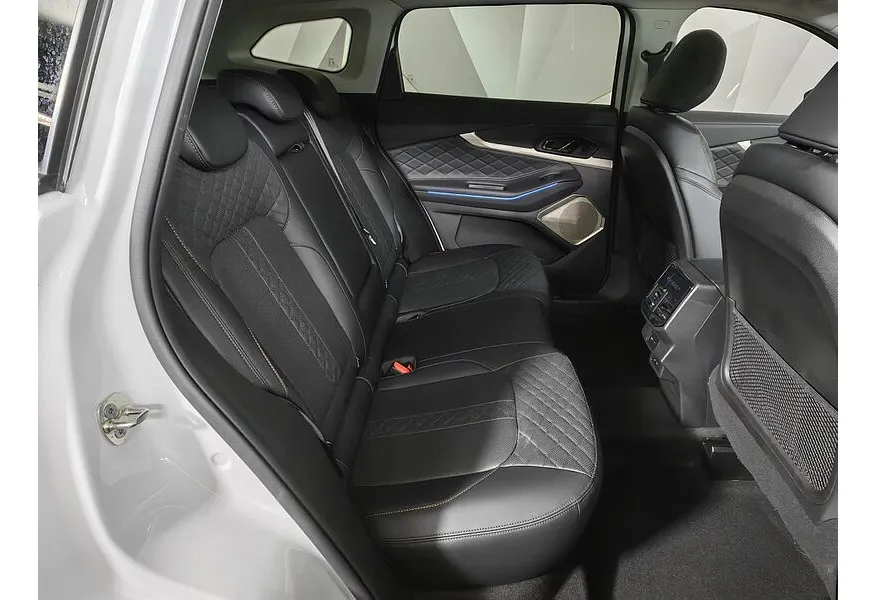 АВИЛОН - EXEED TXL 2.0 DCT7 AWD (197 л.с.) Sport Edition Белый - slide 11