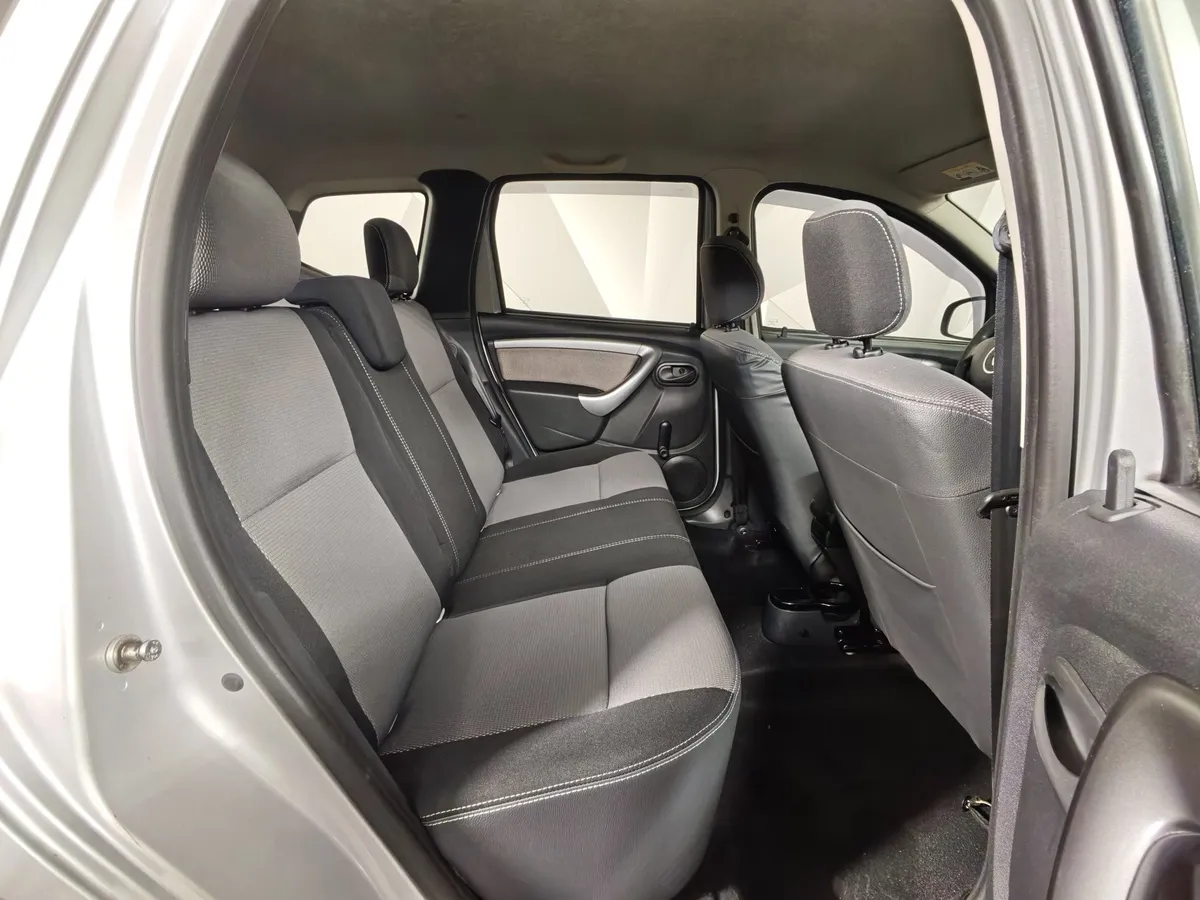 Renault Duster 2.0 MT 4x4 (135 л.с.) Серый в АВИЛОН. Слайд №16
