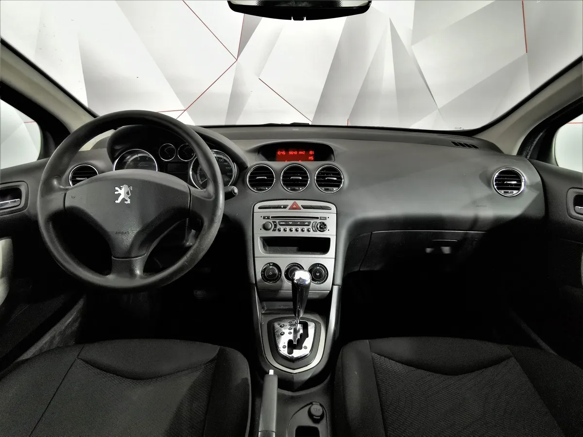 Peugeot 308 1.6 AT (120 л.с.) Серый в АВИЛОН. Слайд №13