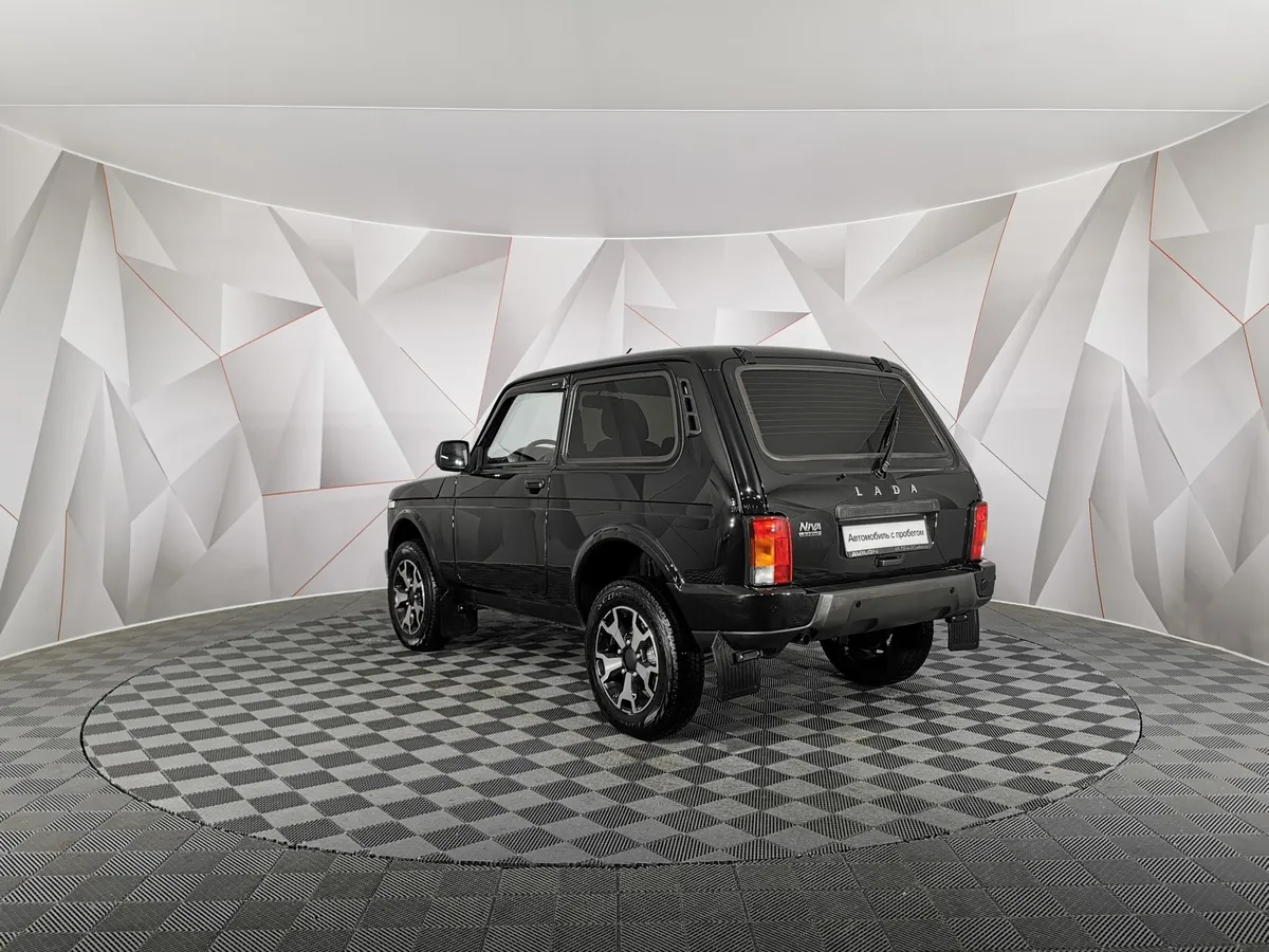 ВАЗ (Lada) 4x4 1.7 MT 8 кл. (83 л.с.) Черный в АВИЛОН. Слайд №4