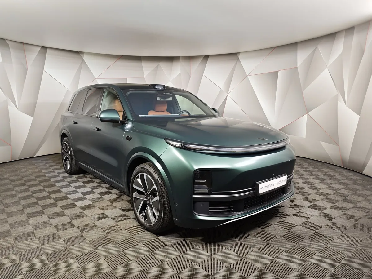Li Auto L9 1.5 AT 4WD (449 л.с.) Ultra Зеленый в АВИЛОН. Слайд №3