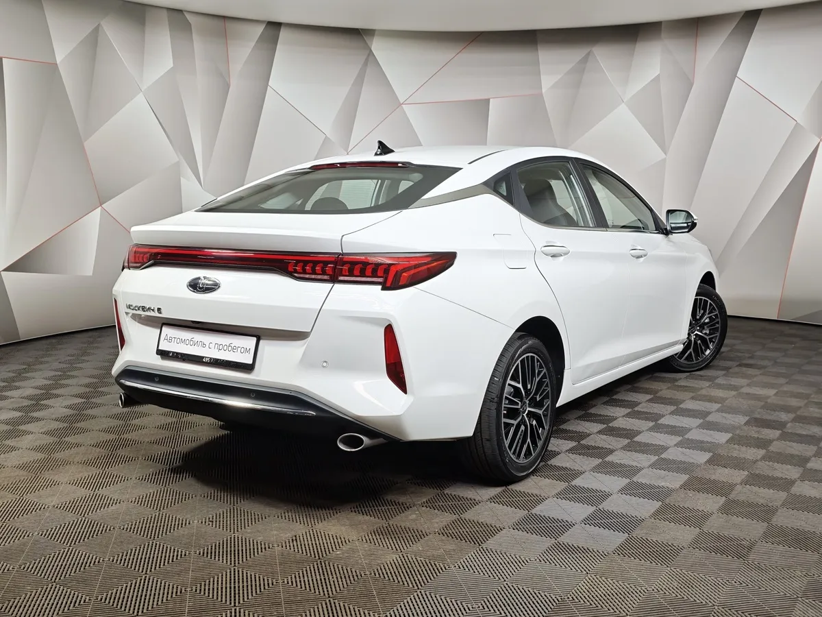 Москвич 6 1.5T CVT 2WD (136 л.с.) Comfort Белый в АВИЛОН. Слайд №2