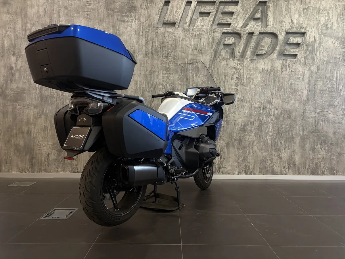 BMW Motorrad R 1300 RT 1300 см³ (145 л.с.) (145) 1300 Синий в АВИЛОН. Слайд №6
