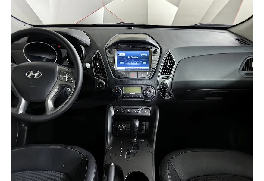 Hyundai ix35 2.0 AT 4WD (150 л.с.) Comfort + Navi Белый в АВИЛОН. Слайд №14