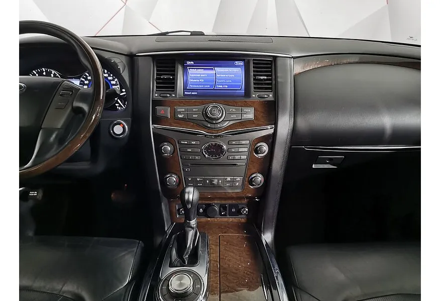 Infiniti QX-Series QX56 AT (405 л.с.) Красный в АВИЛОН. Слайд №15