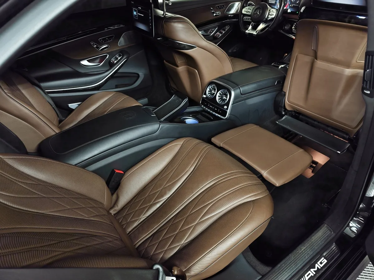 Mercedes-Benz S-Класс S 63 AMG 4Matic Speedshift Plus 7G-Tronic длинная база (585 л.с.) Черный в АВИЛОН. Слайд №35