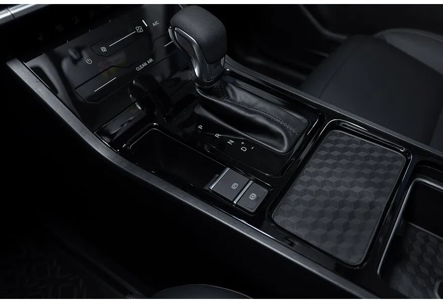 TENET T4 1.5T 6DCT 2WD (147 л.с.) Active Серый в АВИЛОН. Слайд №8