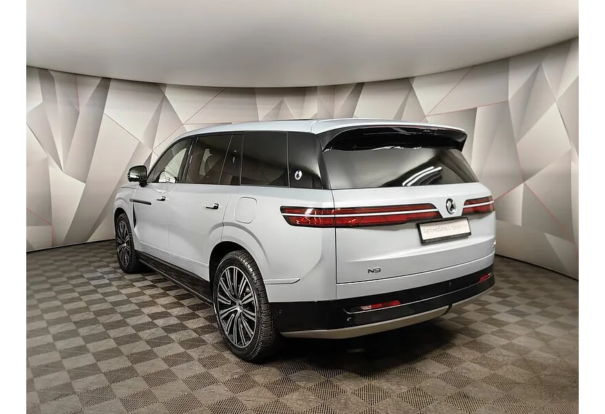 Denza N9 2.0h 8AT 2WD (925 л.с.) Premium Белый в АВИЛОН. Слайд №4