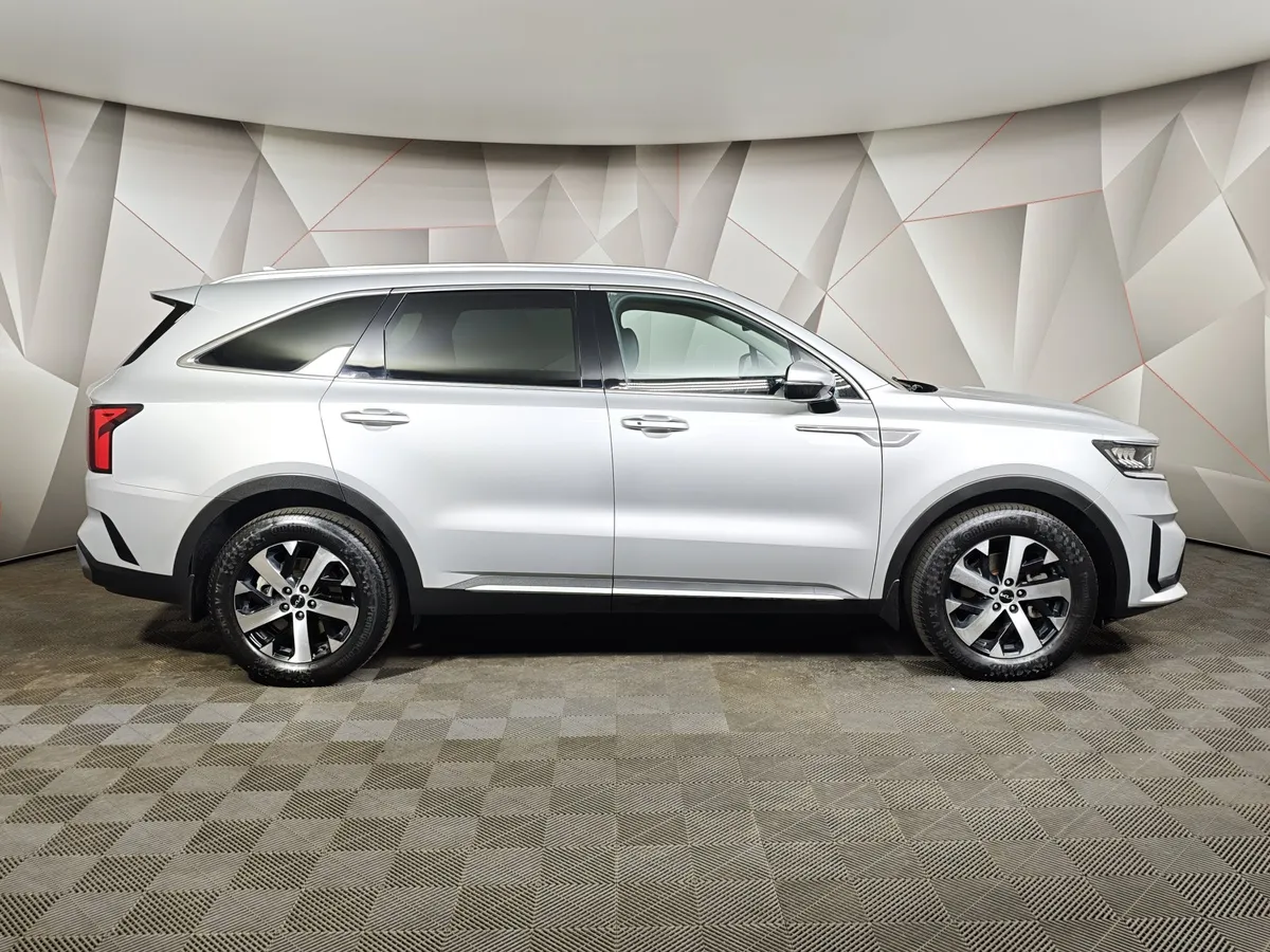Kia Sorento 2.5 MPI 4WD AT (180 л.с.) Comfort Серый в АВИЛОН. Слайд №6