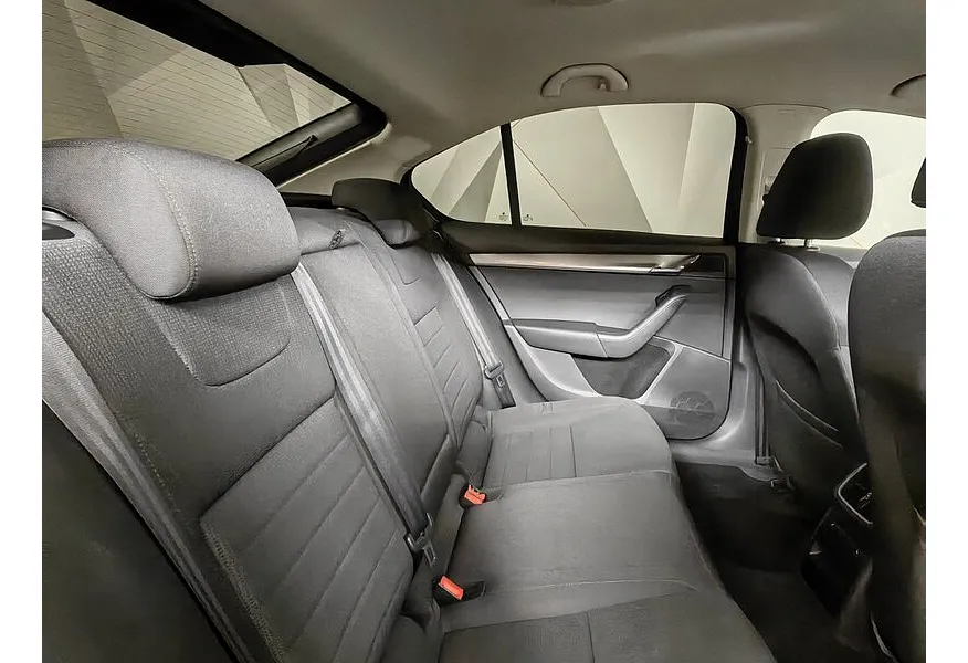 Skoda Octavia 1.8 TSI DSG (180 л.с.) Active Коричневый в АВИЛОН. Слайд №15