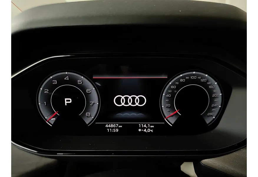 Audi Q6 2.5 TFSI S-tronic quattro (299 л.с.) Roadjet Cloud Type Feather Forest Suit Черный в АВИЛОН. Слайд №18