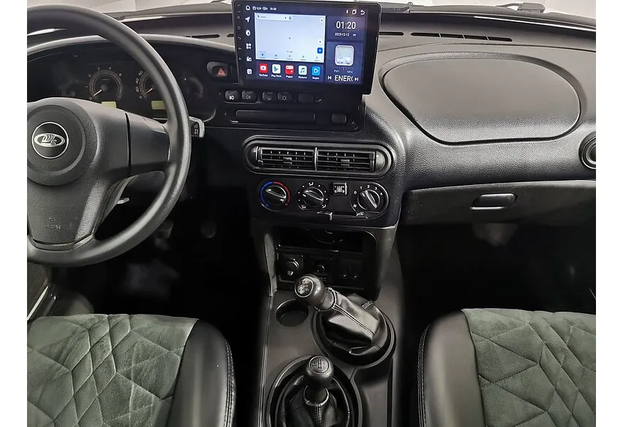 ВАЗ (Lada) Niva 1.7 MT 4WD (80 л.с.) Black Белый в АВИЛОН. Слайд №14