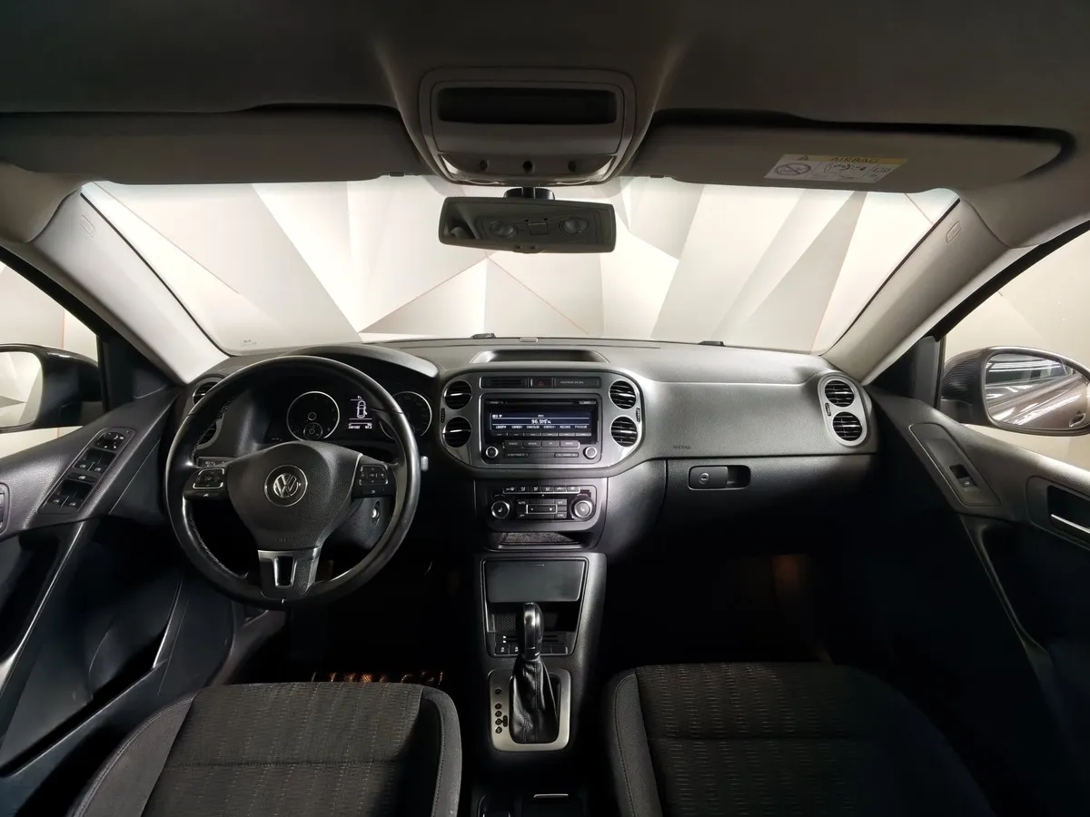 Volkswagen Tiguan 1.4 TSI BlueMotion DSG (150 л.с.) Коричневый в АВИЛОН. Слайд №14