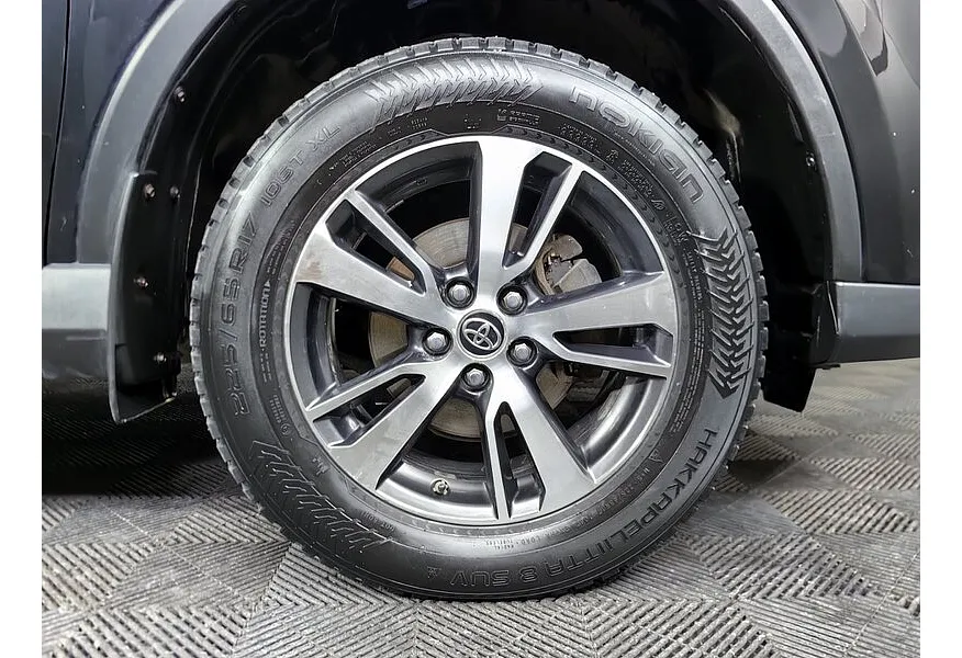 Toyota RAV4 2.0 CVT AWD (146 л.с.) Классик Черный в АВИЛОН. Слайд №9