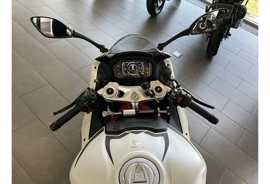 QJMOTOR SRK 921 RR 921 см³ (129 л.с.) (129) 921 Белый в АВИЛОН. Слайд №10