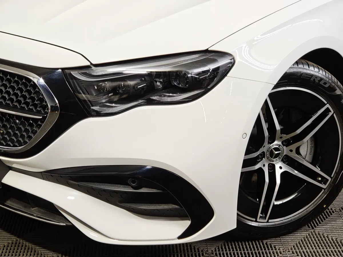 Mercedes-Benz E-Класс E 300 4MATIC (258 л.с.) Белый в АВИЛОН. Слайд №10