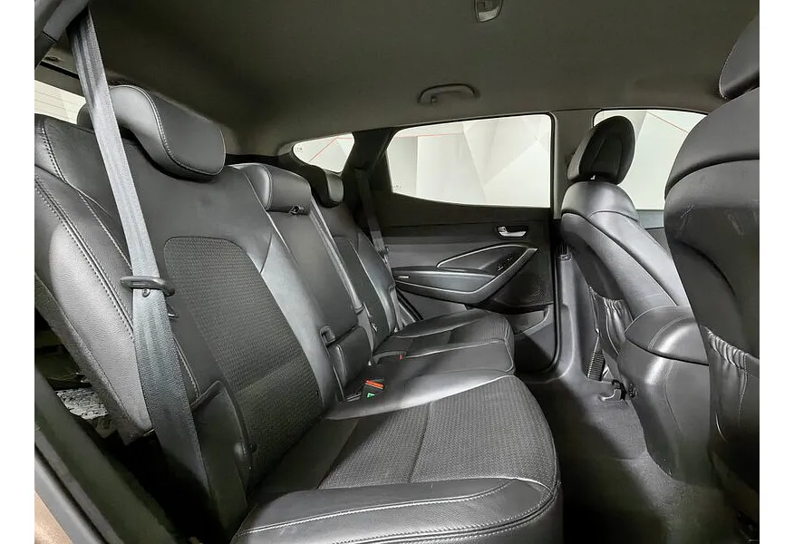 Hyundai Santa Fe 2.4 AT 4WD (175 л.с.) Sport Золотой в АВИЛОН. Слайд №16