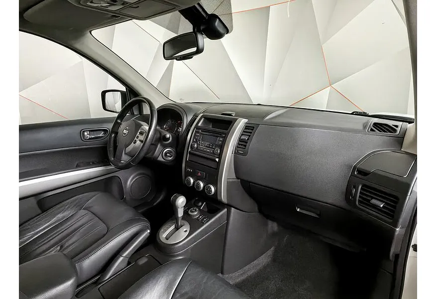 Nissan X-Trail 2.0 CVT AWD (141 л.с.) Белый в АВИЛОН. Слайд №13
