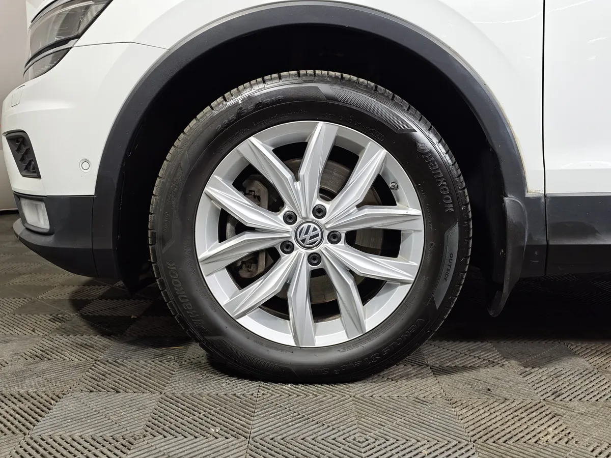 Volkswagen Tiguan 2.0 TSI 4Motion AT (180 л.с.) Status Белый в АВИЛОН. Слайд №9
