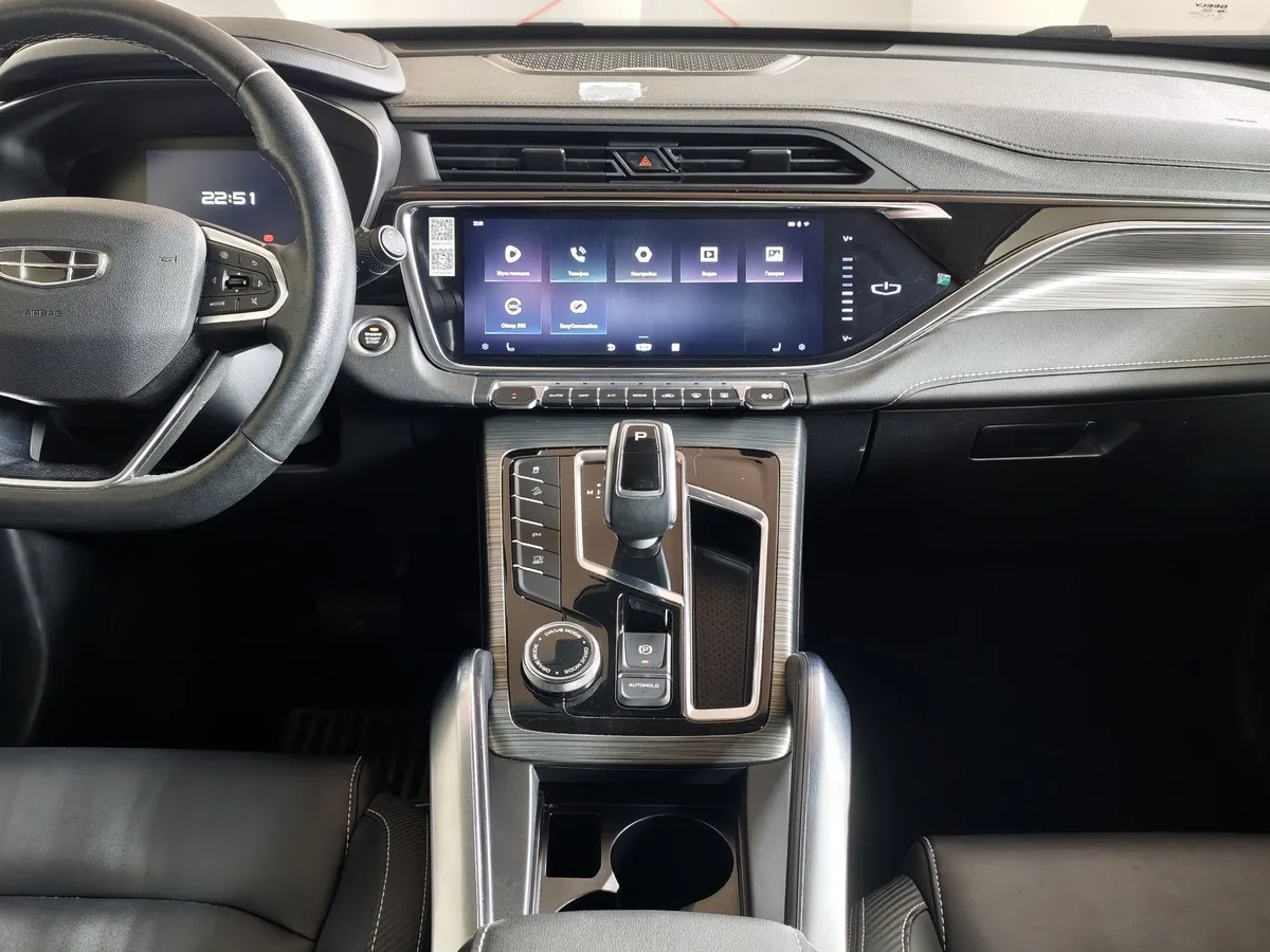 Geely Atlas Pro 1.5T 7DCT AWD (177 л.с.) Flagship Красный в АВИЛОН. Слайд №15