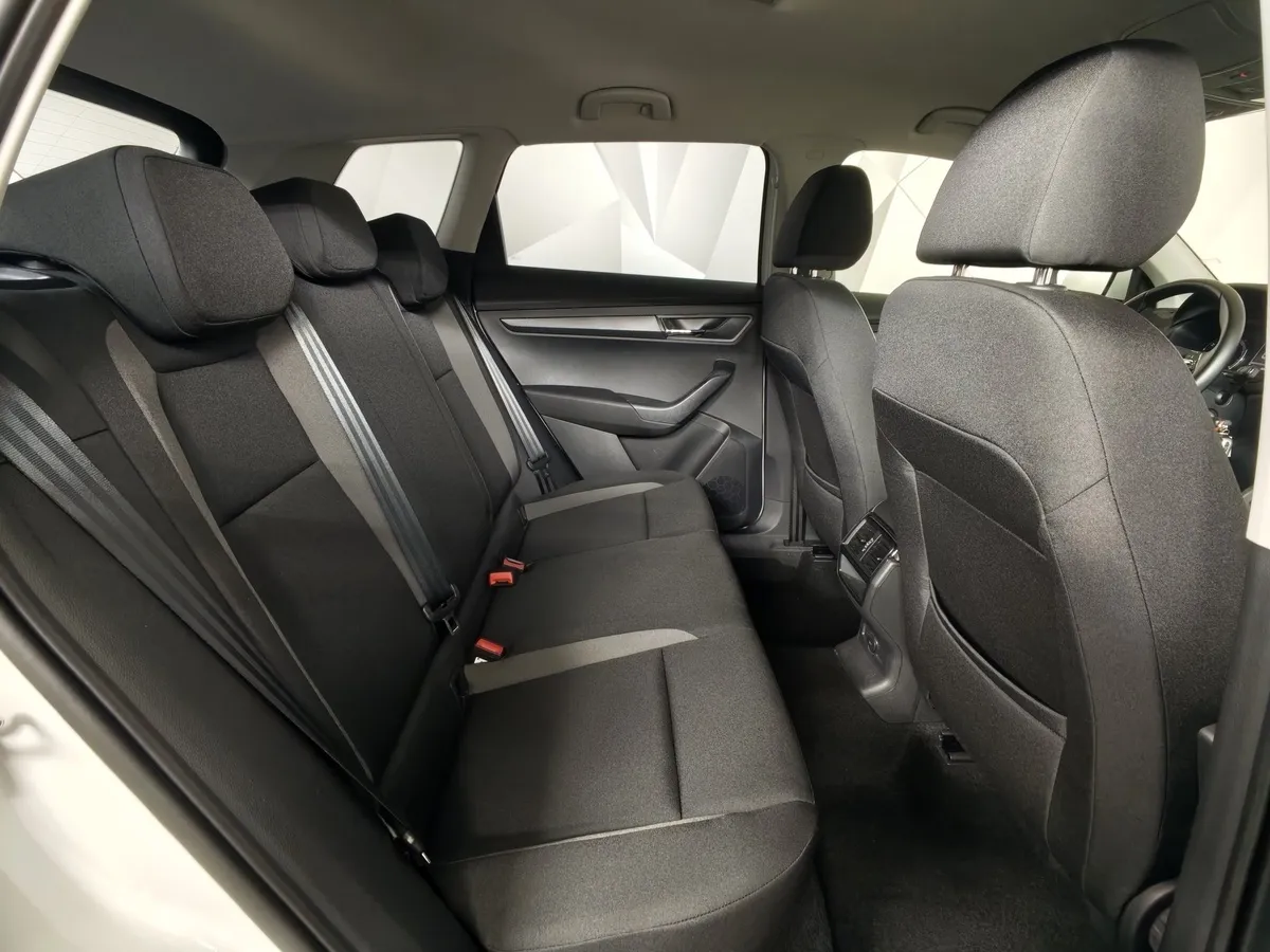 Skoda Karoq 1.4 AT FWD (150 л.с.) Ambition Белый в АВИЛОН. Слайд №16