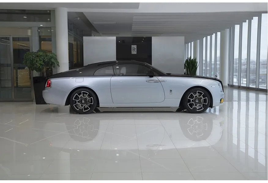 Rolls-Royce Wraith Black Badge 6.6 AT (632 л.с.) Individual Синий в АВИЛОН. Слайд №2