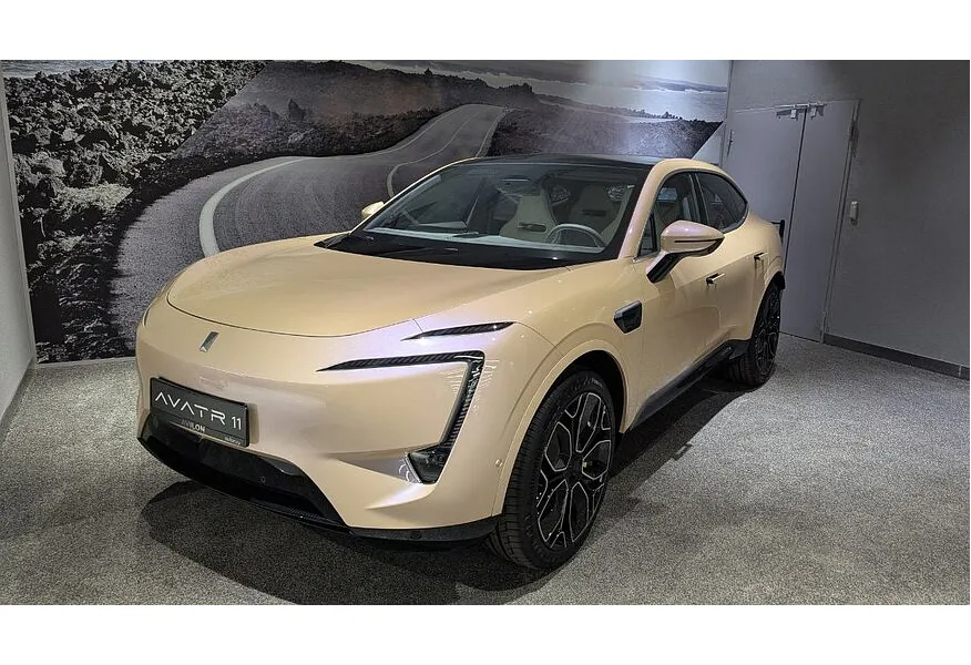 АВИЛОН - Avatr 11 116 kWh 4WD (578 л.с.) 5 мест Бежевый - slide 9499541