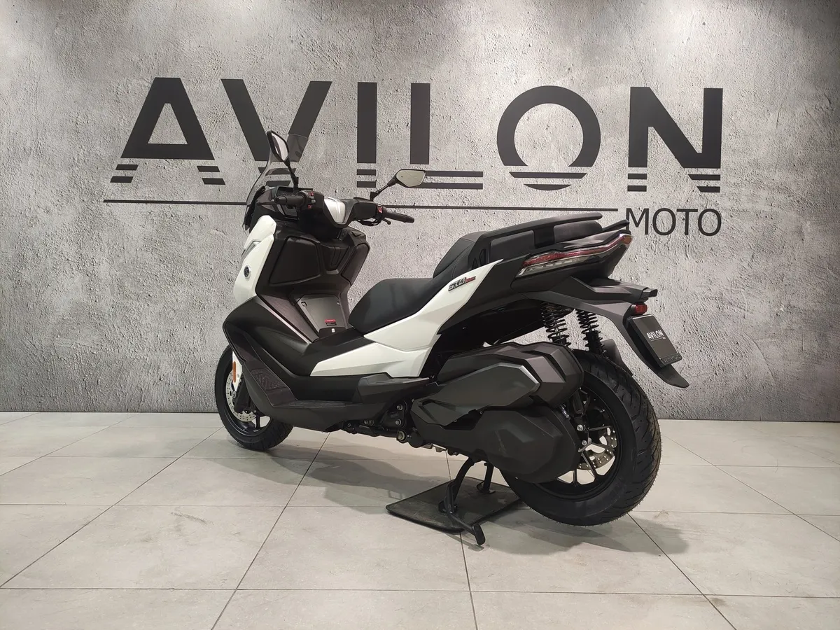 VOGE SR4 Max 350 см³ (28 л.с.) (28) 350 Белый в АВИЛОН. Слайд №5