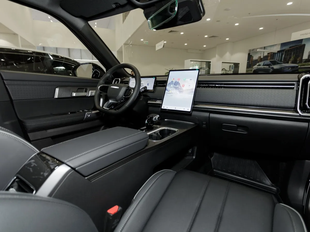 JAECOO J7 1.6T DCT FWD (150 л.с.) Престиж Черный в АВИЛОН. Слайд №11