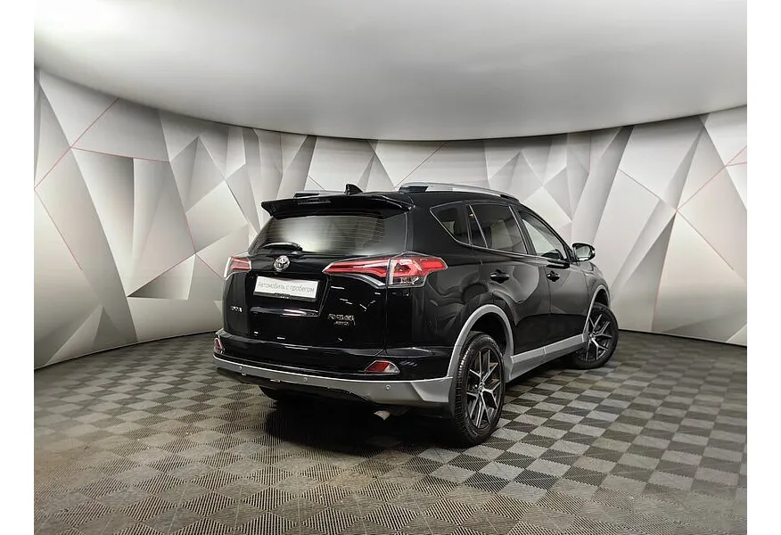 LIVE. Слайд №8