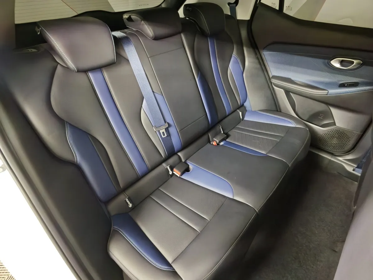 GAC GS3 1.5TG 7WDCT (170 л.с.) GB R-Style Белый в АВИЛОН. Слайд №17