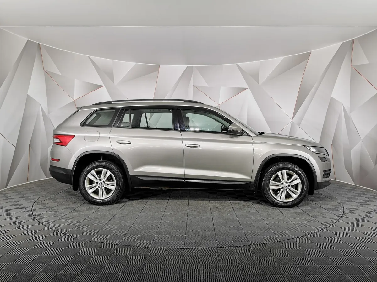 Skoda Kodiaq 1.4 TSI DSG (150 л.с.) Active Plus Коричневый в АВИЛОН. Слайд №6
