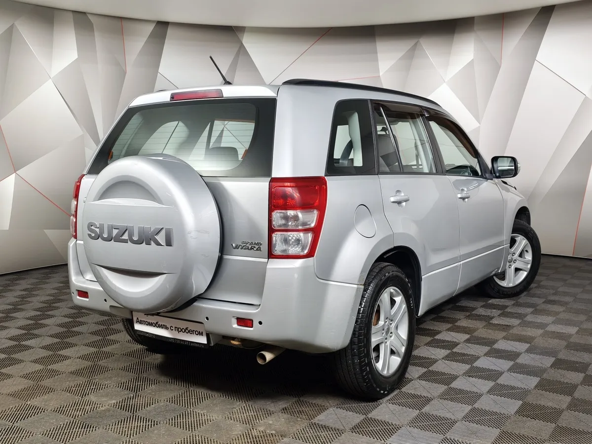 Suzuki Grand Vitara 2.4 AT AWD (169 л.с.) Серебристый в АВИЛОН. Слайд №2