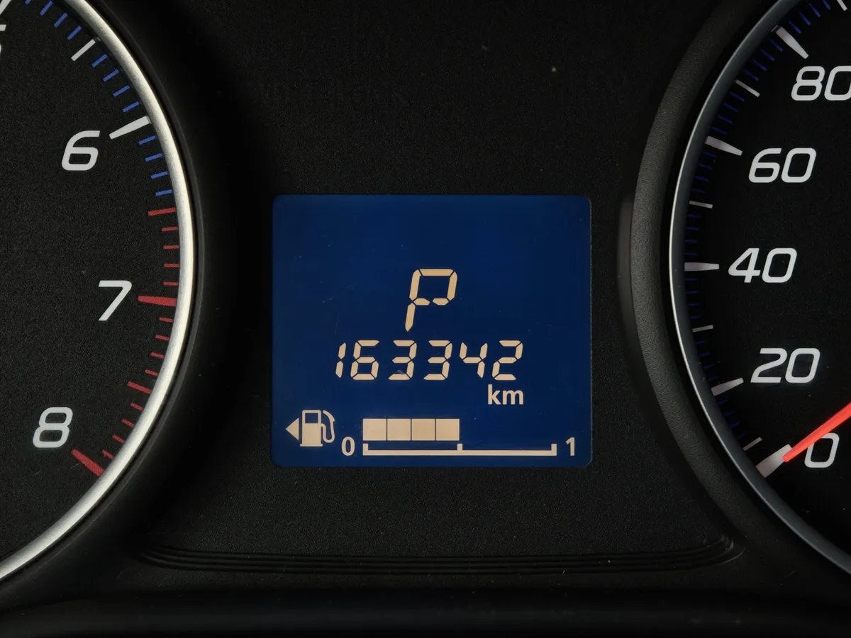 Mitsubishi Outlander 2.0 CVT (146 л.с.) Invite Белый в АВИЛОН. Слайд №18
