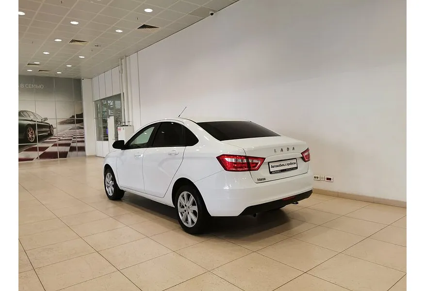 ВАЗ (Lada) Vesta 1.6 MT (106 л.с.) Белый в АВИЛОН. Слайд №4