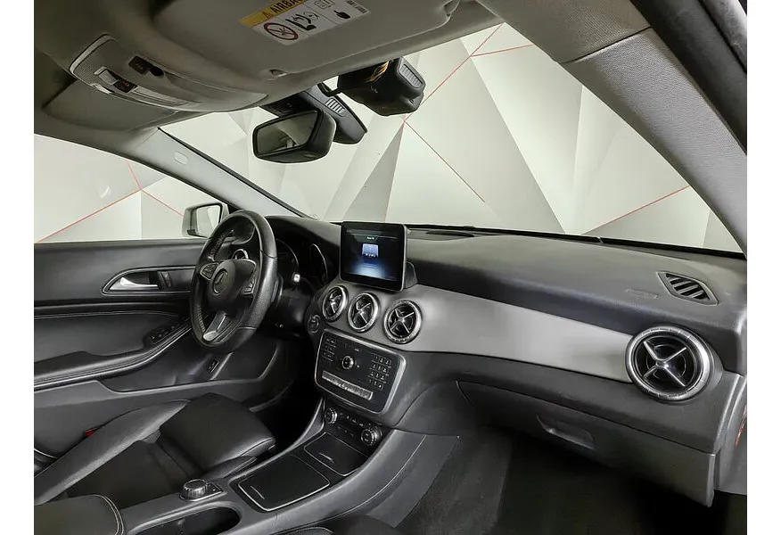 Mercedes-Benz CLA 200 7G-DCT (156 л.с.) Белый в АВИЛОН. Слайд №10