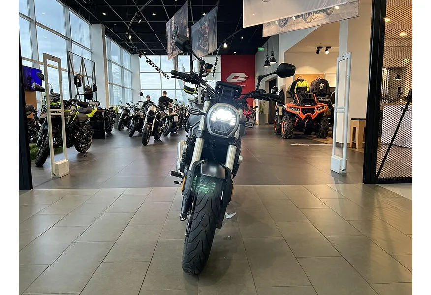 LIVE. Слайд №5