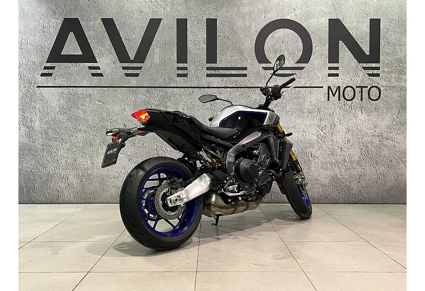 Yamaha MT-09 890 см³ (119 л.с.) (119) 890 Черный в АВИЛОН. Слайд №6