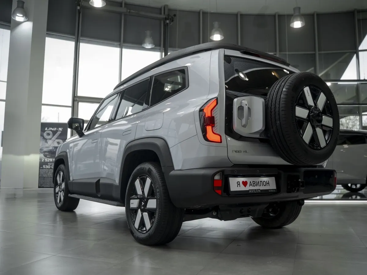 Deepal G318 1.5h AT 4WD (439 л.с.) Эверест Серебристый в АВИЛОН. Слайд №6