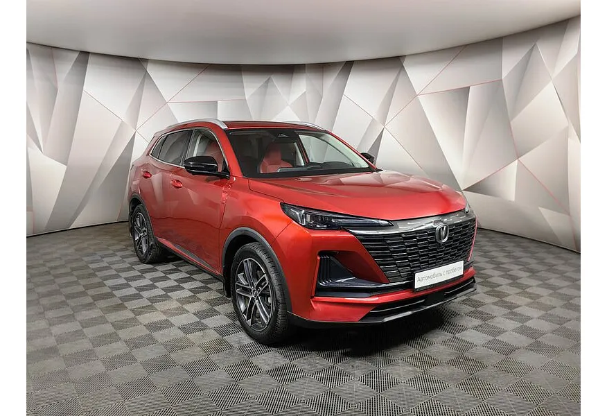 Changan UNI-S 1.5T 7DCT 2WD (181 л.с.) Tech Plus Красный в АВИЛОН. Слайд №3