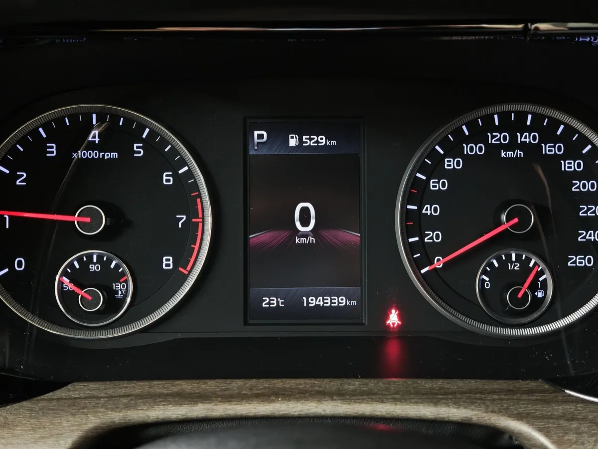 Kia K5 2.5 GDI AT 2WD (194 л.с.) Luxe Белый в АВИЛОН. Слайд №18