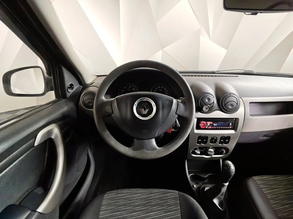 Renault Logan 1.4 MT (75 л.с.) Красный в АВИЛОН. Слайд №18