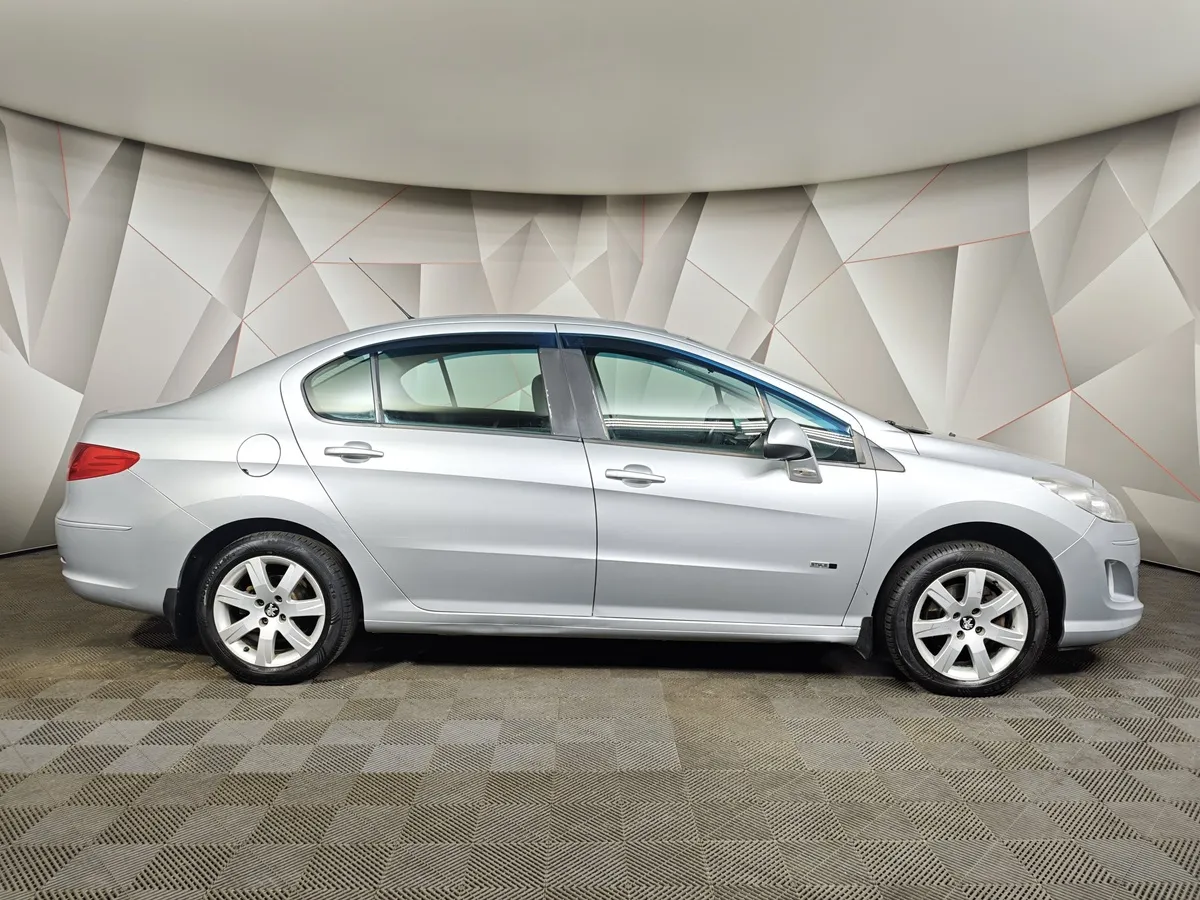 Peugeot 408 1.6 MT (115 л.с.) Active Серебристый в АВИЛОН. Слайд №6