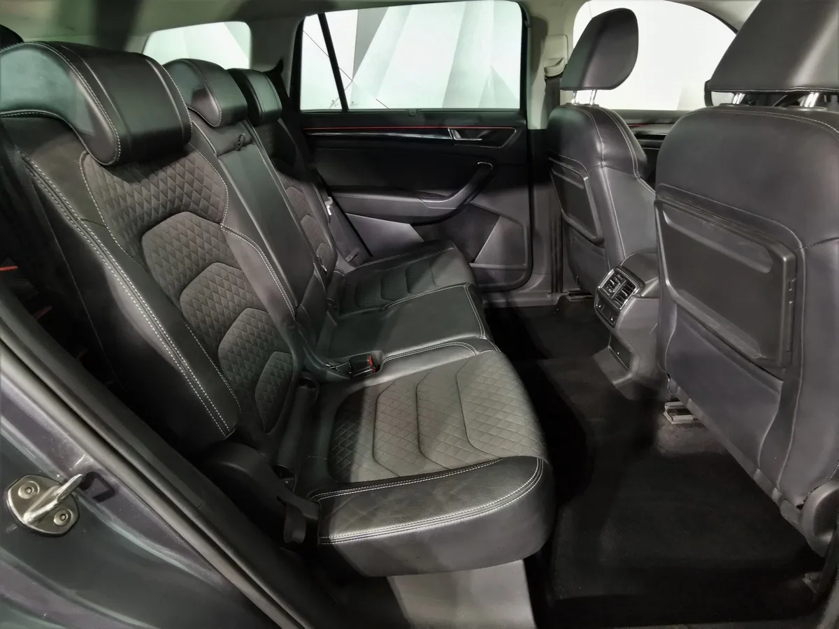 Skoda Kodiaq 1.4 TSI DSG 4X4 (150 л.с.) Серый в АВИЛОН. Слайд №15
