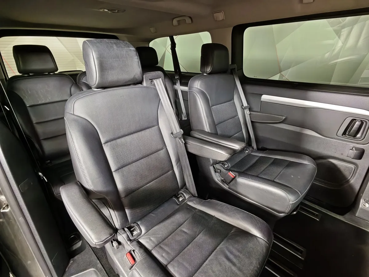 Peugeot Traveller Business 2.0 Hdi AT (150 л.с.) VIP Коричневый в АВИЛОН. Слайд №16