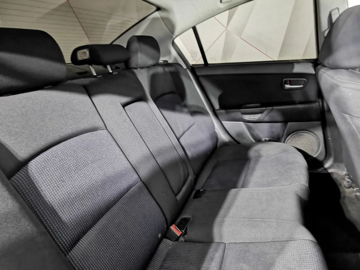 Mazda 3 1.6 MT (105 л.с.) Черный в АВИЛОН. Слайд №15