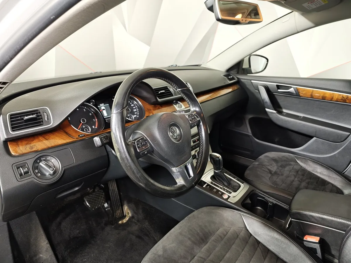 Volkswagen Passat 1.8 TSI DSG (152 л.с.) Comfortline Белый в АВИЛОН. Слайд №18