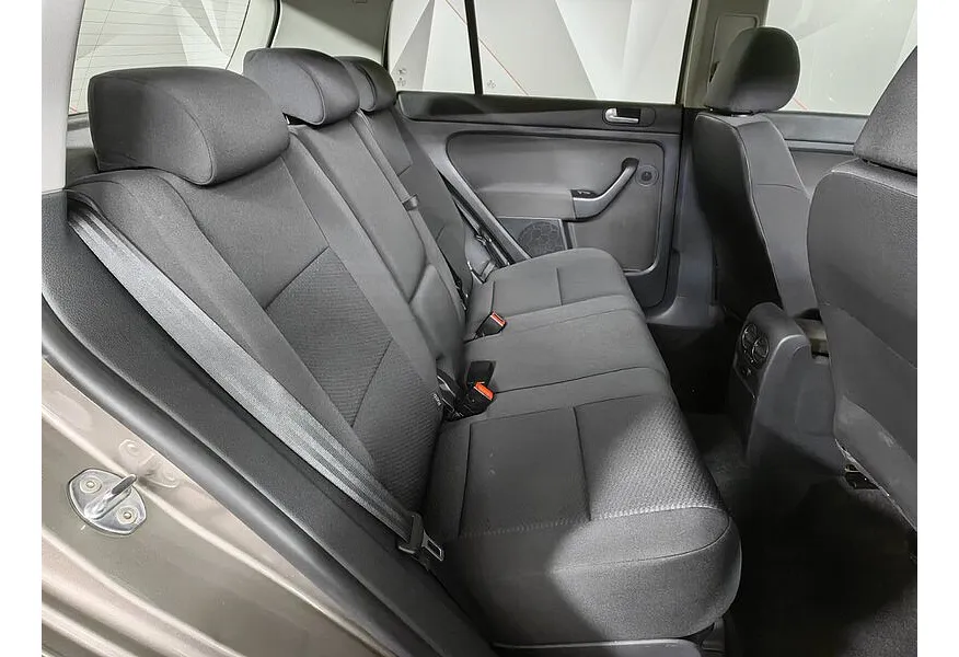 Volkswagen Golf 1.6 DSG (102 л.с.) Trendline Коричневый в АВИЛОН. Слайд №15