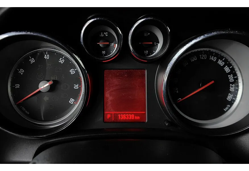 Opel Astra 1.4 Turbo AT (140 л.с.) Бежевый в АВИЛОН. Слайд №16